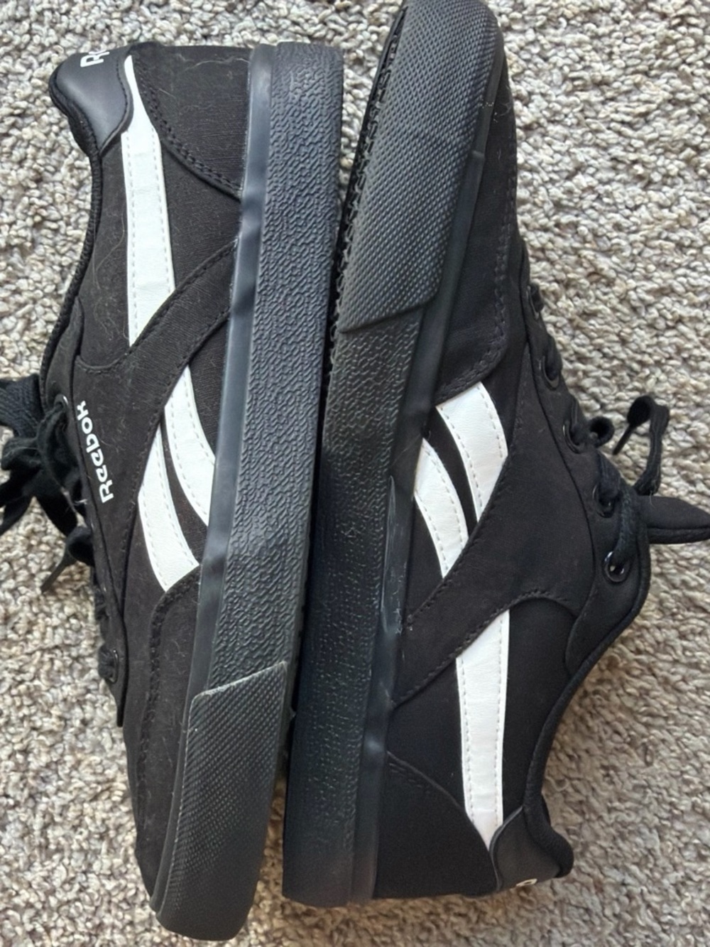 Reebok Classic Black Low-Top Sneakers - Picture 6 of 6